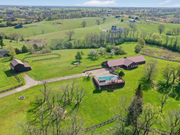 1070 Jacks Creek Rd, Richmond, KY 40475