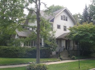 835 Greenwood Ave, Wilmette, IL 60091