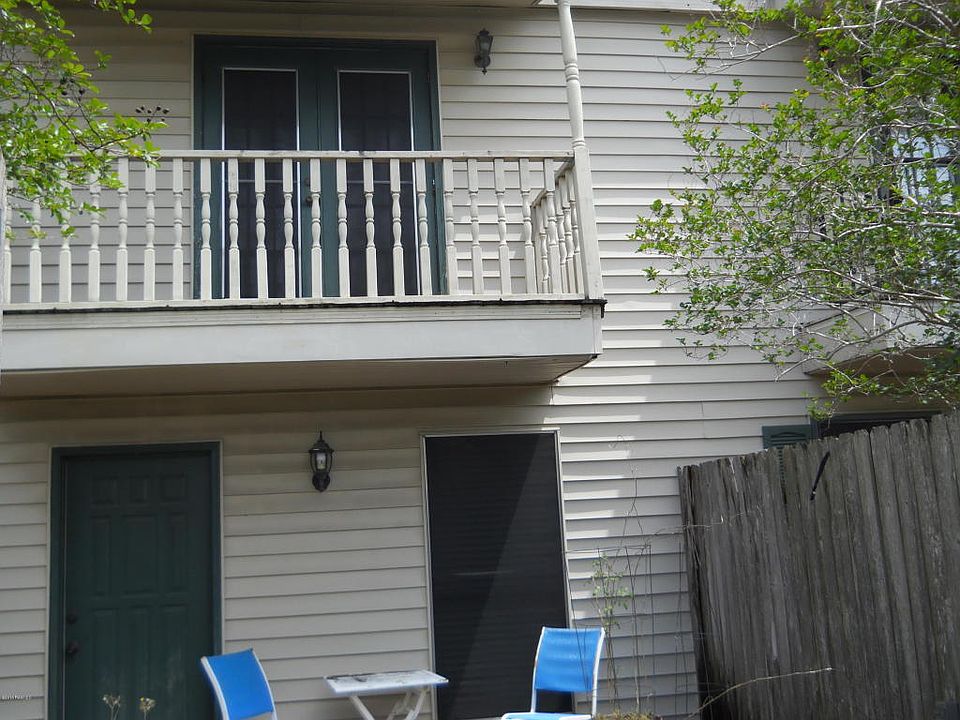 2nd image of 403 Jefferson Ter APT 6