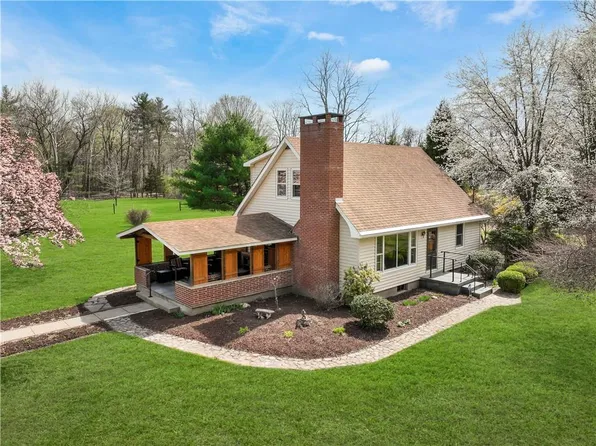 52 Canal Drive, Godeffroy, NY 12729