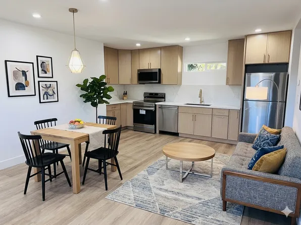 8559 1/2 Marklein Ave, North Hills, CA 91343