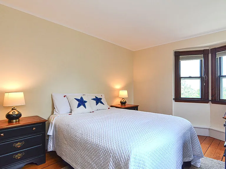 16 Oakes Ln — Photo 30