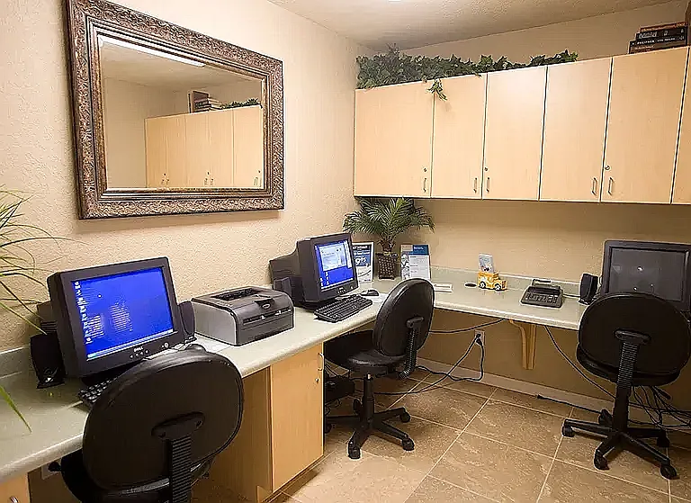 Village Square Computer Lab