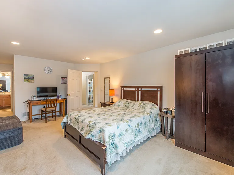 30 Emily Pl — Photo 15