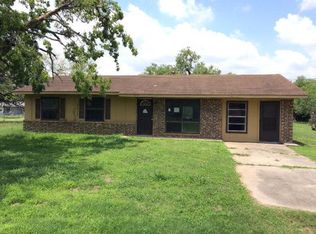 803 Staerker St #803, Cuero, TX 77954