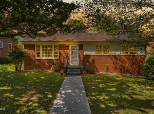340 Oakland St SW, Abingdon, VA 24210