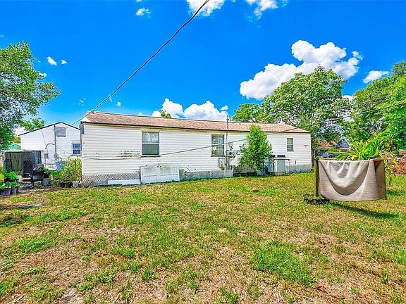 3rd image of 3257 57TH AVENUE N