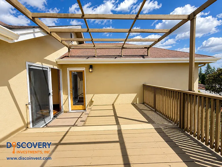 327 San Carlos Ave — Photo 30