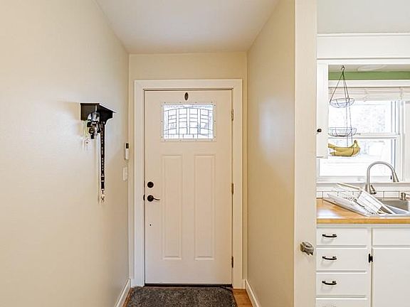 2nd image of 758 Reed Ave