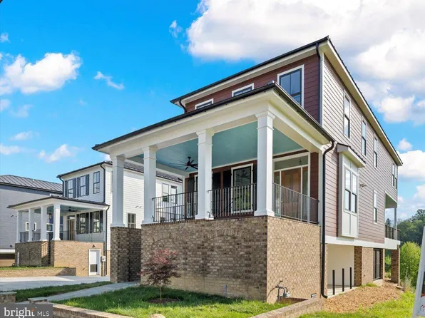 1111 Sophia St, Fredericksburg, VA 22401