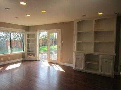 3rd image of 9151 Plaza Park Dr