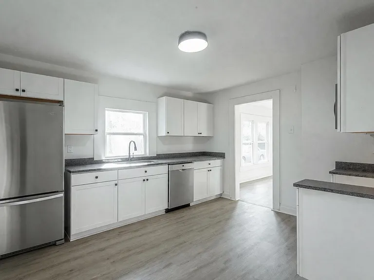 2124 Tunnel Blvd — Photo 4