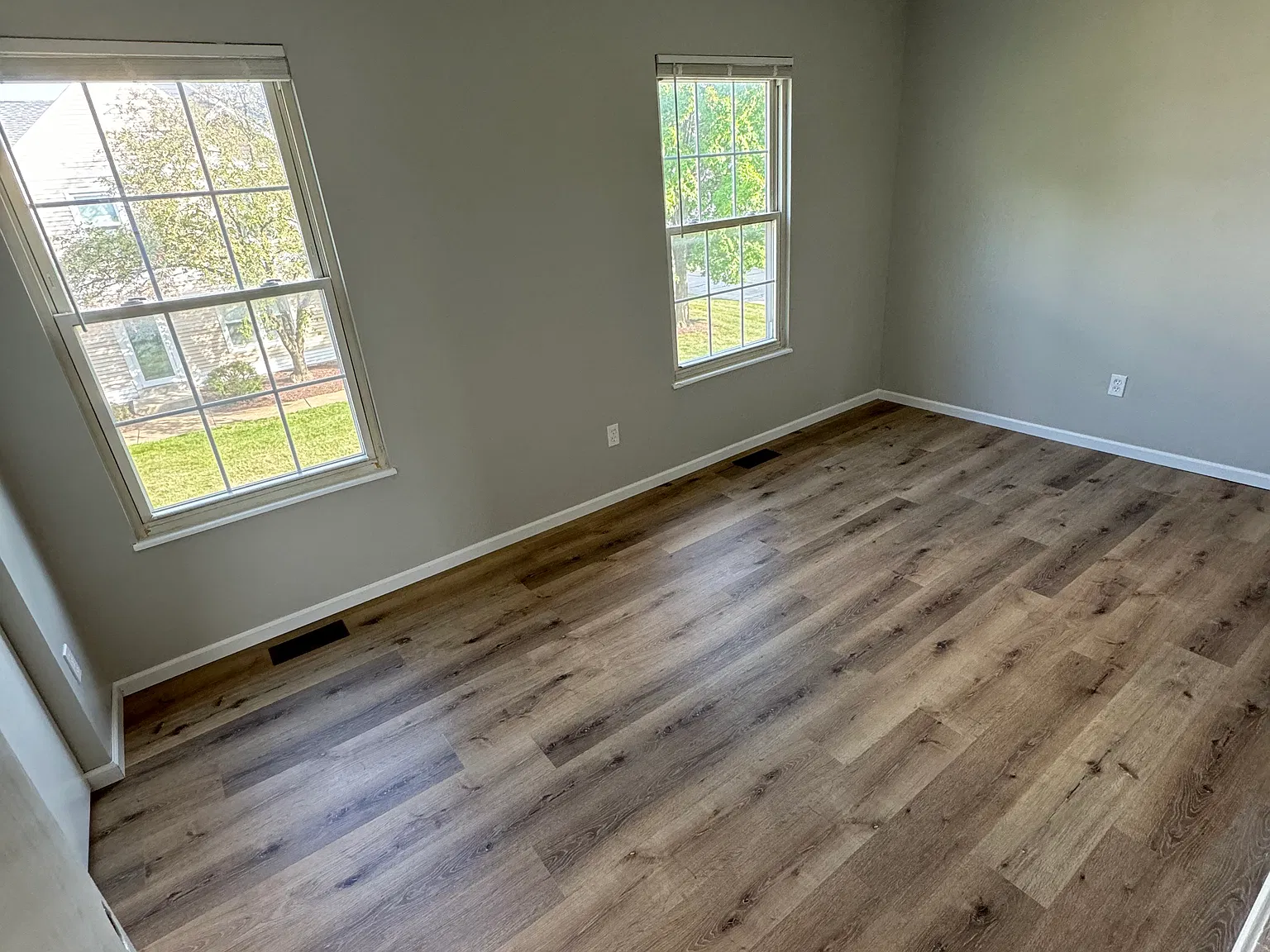 2 bed, 1.5 bath, 1164 sqft, $1,700 — Photo 3
