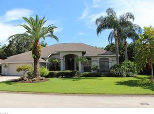 8819 Banyan Cove Cir, Fort Myers, FL 33919