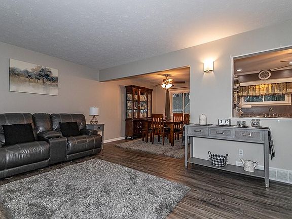 2nd image of 853 Audrey Dr