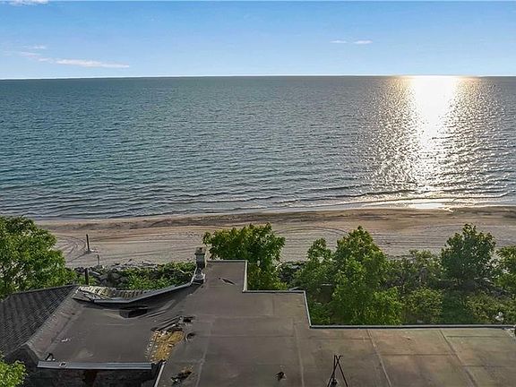 5th image of 8408 Lake Shore Rd #26