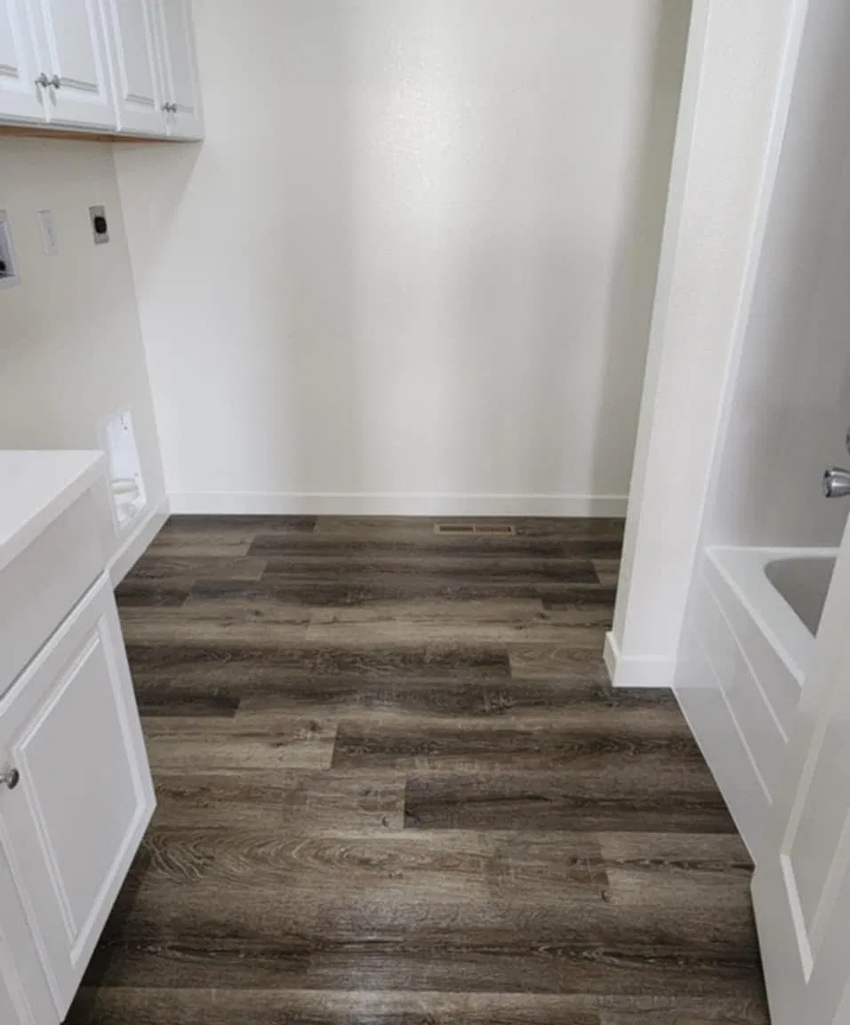 3 bed, 900 sqft, $1,280 — Photo 3