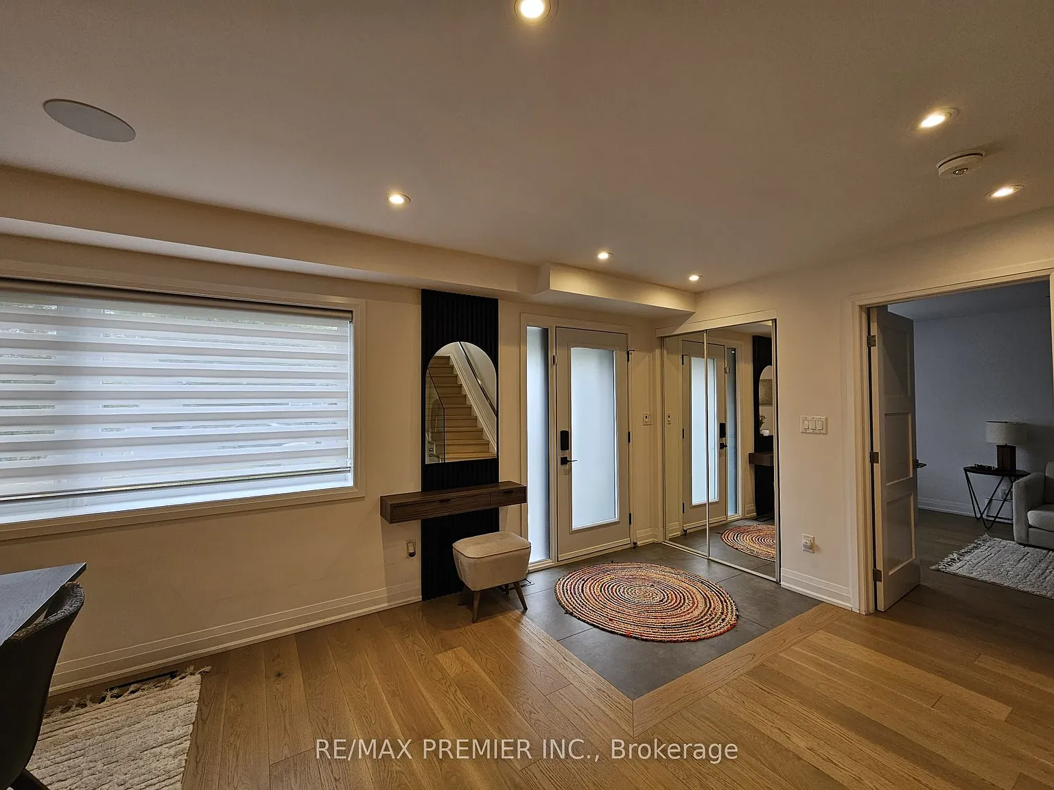3 bed, $4,000 — Photo 4