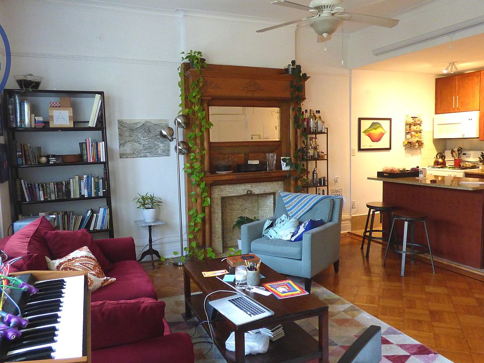 1st image of 365 Sterling Pl APT 3