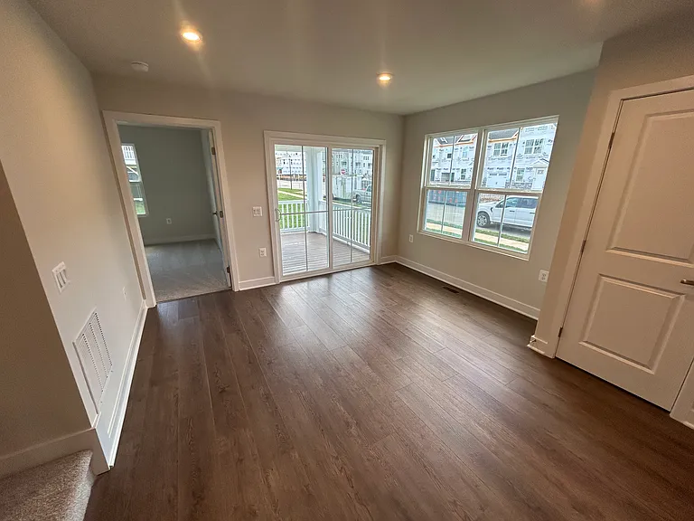 9098 Chapwith Dr — Photo 5