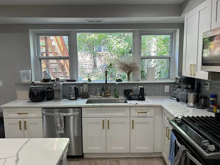 1932 3rd St NE #102 — Photo 11