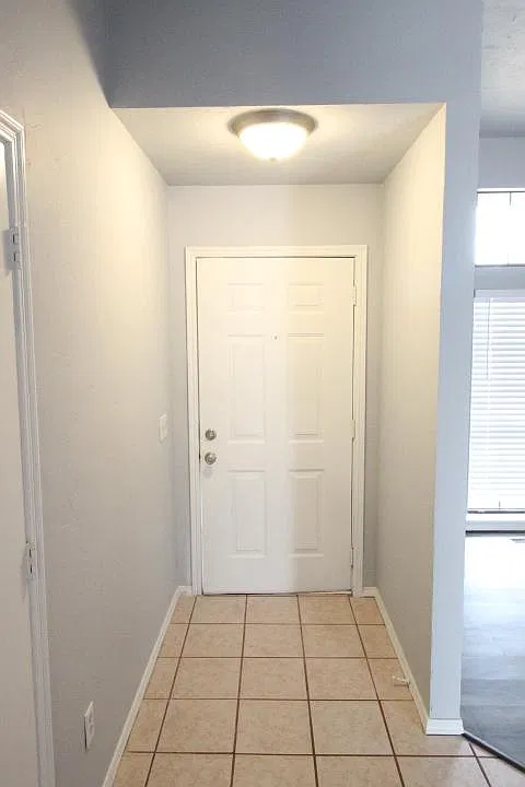 3 bed, 1176 sqft, $1,295 — Photo 2