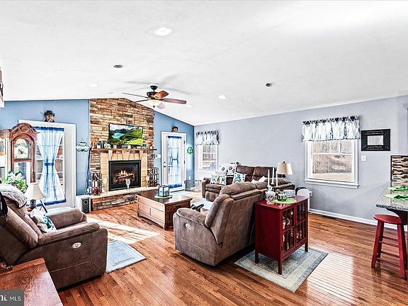 5th image of 14222 Reva Rd