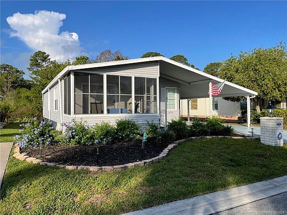 3rd image of 16296 SW Indianwood Cir