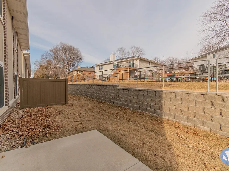 Chateau at Holmes Lake — Photo 145