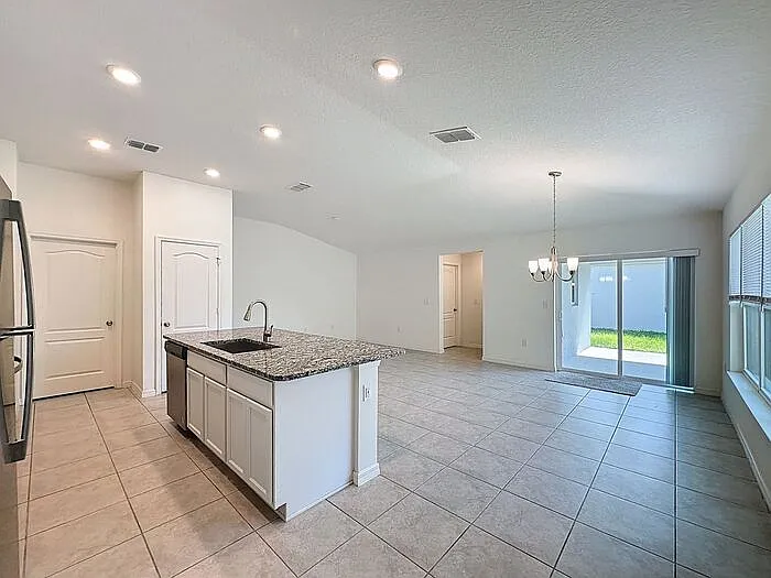 707 Scrub Oak Hammock Rd — Photo 4