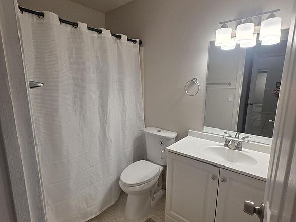 2nd image of 1320 SW 75TH Avenue