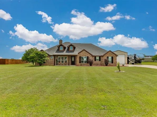 11210 Lakecrest Dr, Sanger, TX 76266