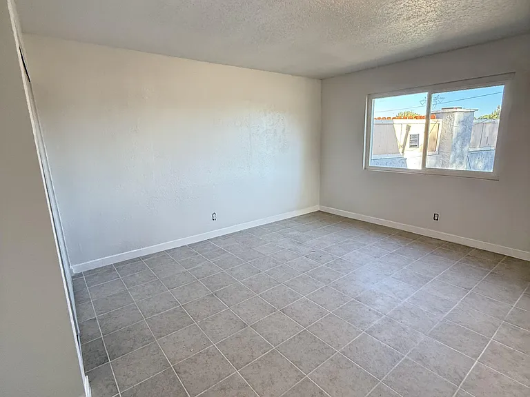 10080 Pyrite Ave — Photo 13