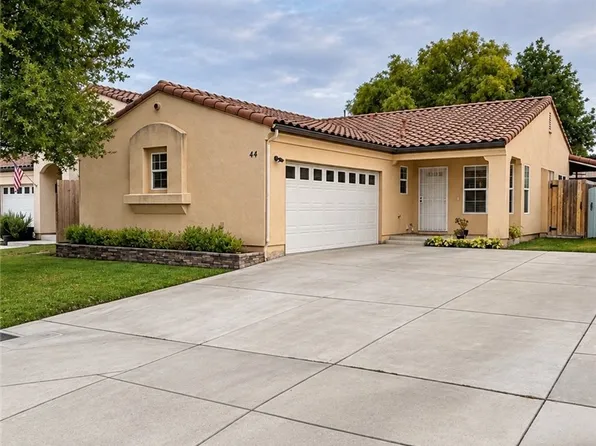 44 Gray Pine Ave, Templeton, CA 93465
