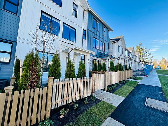 2nd image of 1833 165a St #105