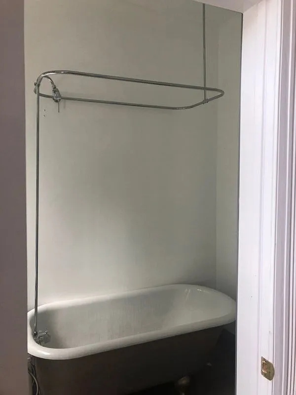 1 bed, 1.0 bath, 700 sqft, $1,800 — Photo 3