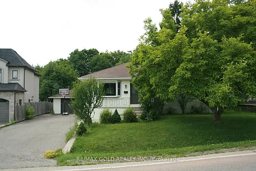 1124 Kent Ave Photo 1