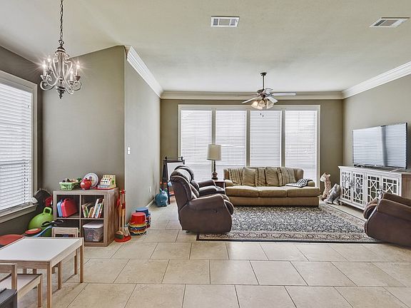 5th image of 43078 W Harbor Ct