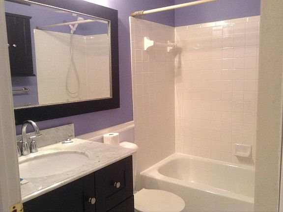 Upstairs full bath