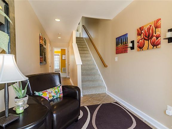 3rd image of 4826 Sapphire Dr #4826