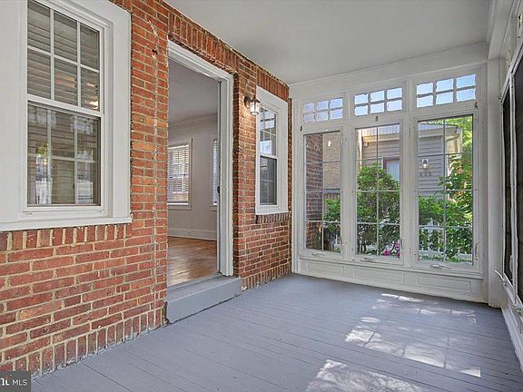 5th image of 437 Geddes St