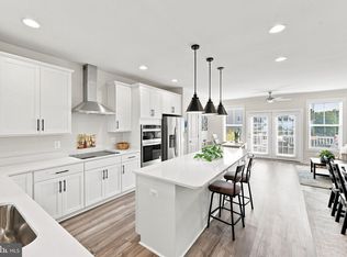 43731 Hay Rd, Ashburn, VA 20147