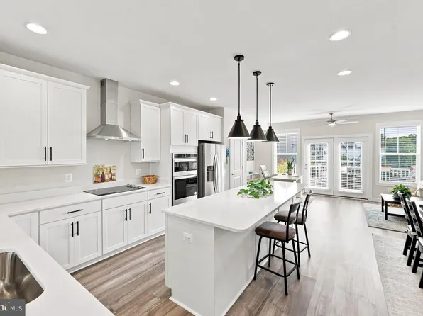 43731 Hay Rd, Ashburn, VA 20147