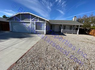 14416 Navarro Dr, Victorville, CA 92395