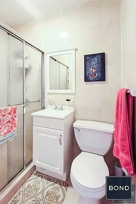 Rented by Bond New York | media 25