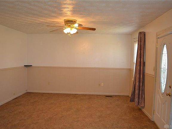 3rd image of 1353 Rockwell Dr