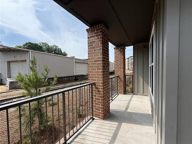 District on the Etowah Apartments — Photo 1417