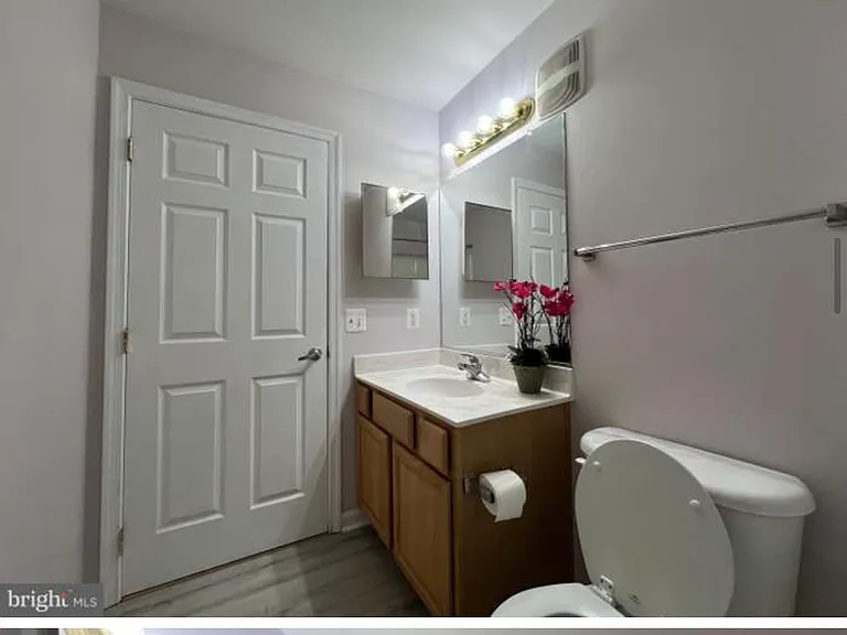501 Garrison Woods Dr #302 — Photo 17