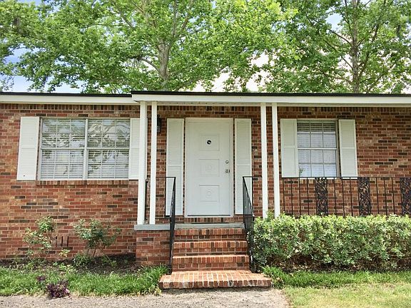 4th image of 10661 Hillside Dr