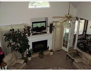 3rd image of 112 Malcolm Ct